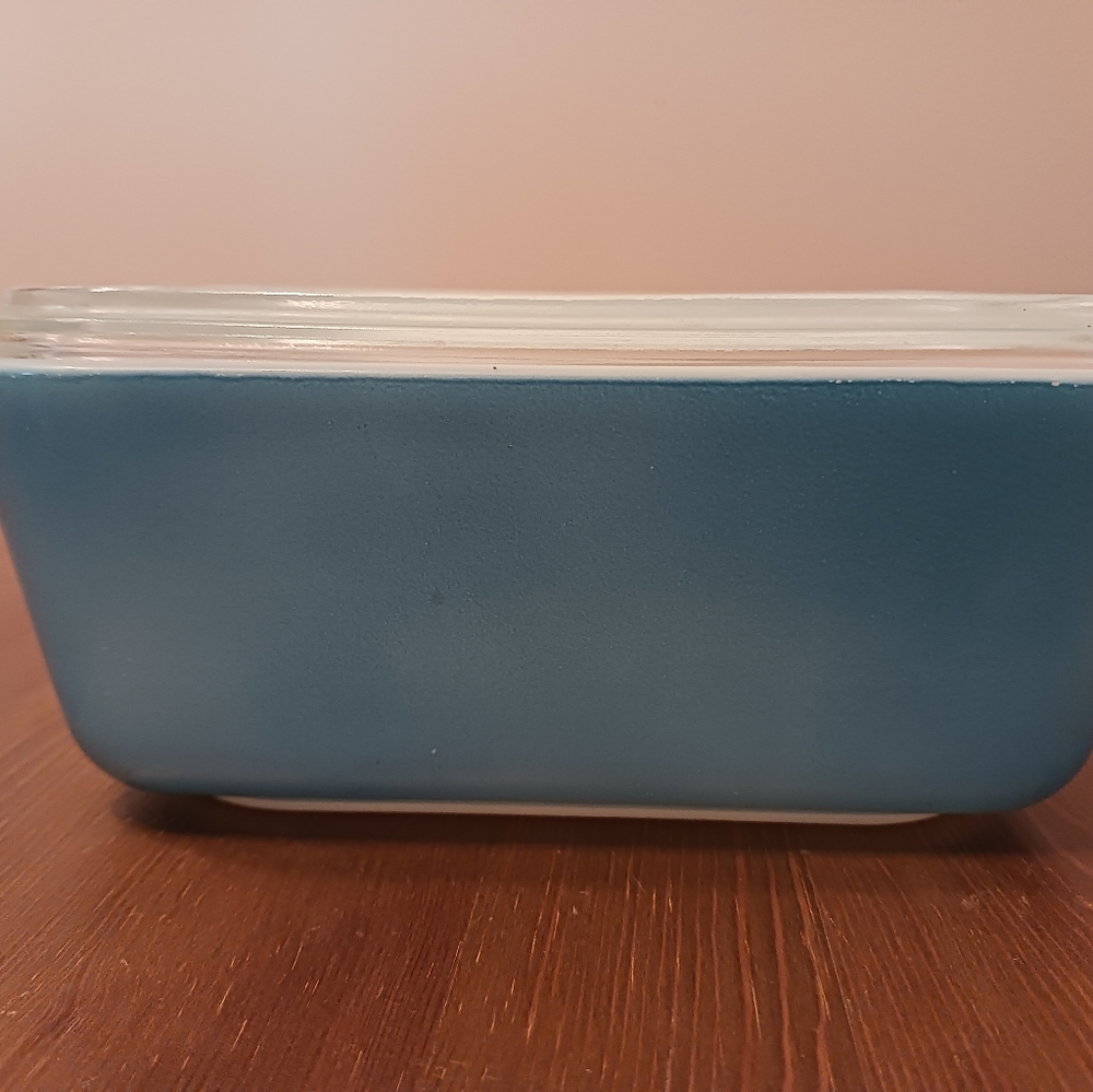 Pyrex #0502 Robin Egg Blue 1 1/2 pint